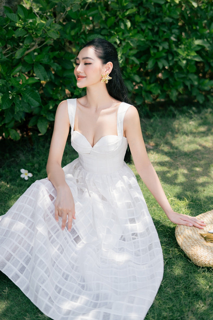 DARLING DIVA Đầm midi xẻ ngực xòe Eirian Dress