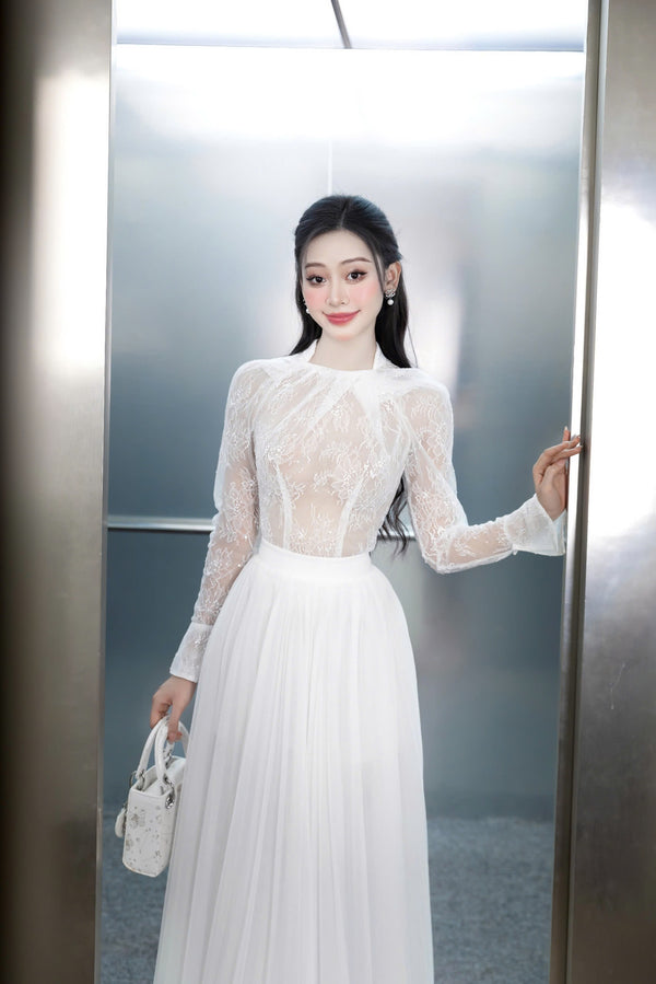 JOLYN TOP - ÁO REN HOA NỔI CỔ ĐỨNG HIỆN ĐẠI