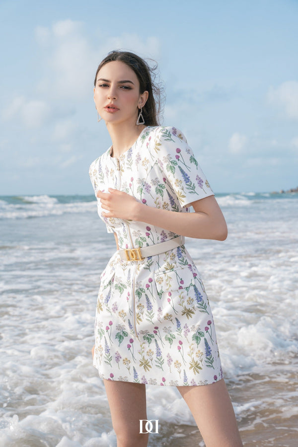 DARLING DIVA Đầm dây kéo tay ngắn độn vai nhẹ Ariana Dress & Thắt lưng logo DD